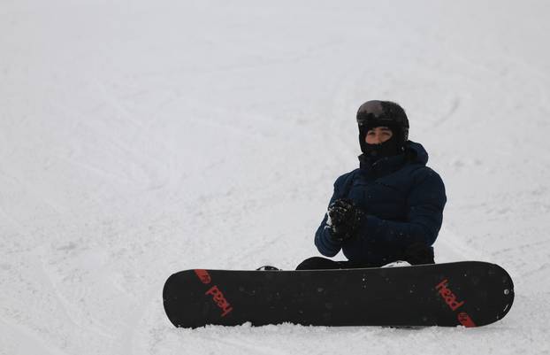 Zagreb: Započela skijaška sezona na Sljemenu 