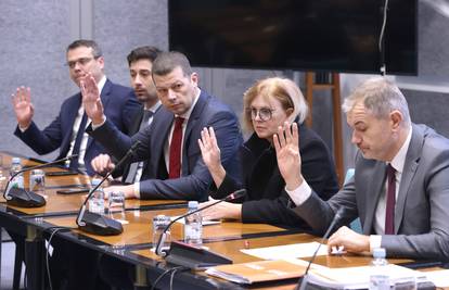 Saborsko Povjerenstvo: Nećemo skinut imunitet Benčić i Kekin..