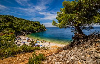 Plaža Vaja još je jedan biser Korčule koji se isplati posjetiti