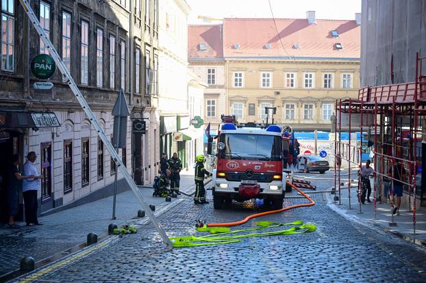 Zagreb: Požar u Mesničkoj ulici