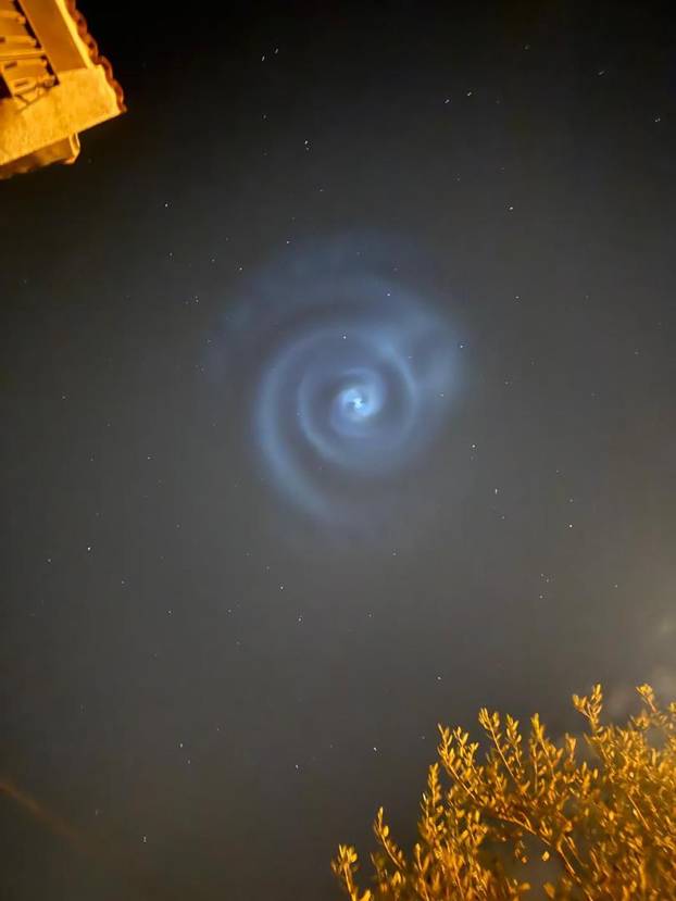 100 slika spiralnog fenomena na nebu koji je šokirao Hrvate