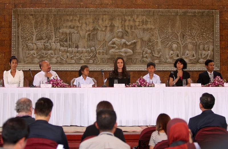 Actress Angelina Jolie attends a news conference at a hotel in Siem Reap