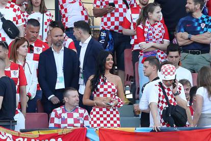 Rotterdam: Ivana Knoll došla je bodriti hrvatsku nogometnu reprezentaciju u polufinalu Lige nacija