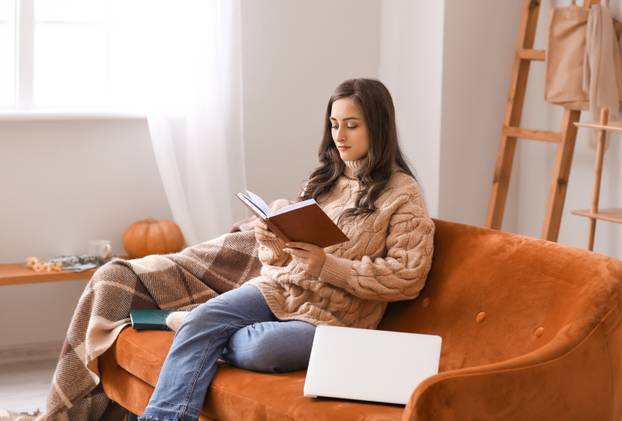 Stalno su zaključani doma i ne vole nigdje izlaziti: Ovo su najdosadniji znakovi Zodijaka