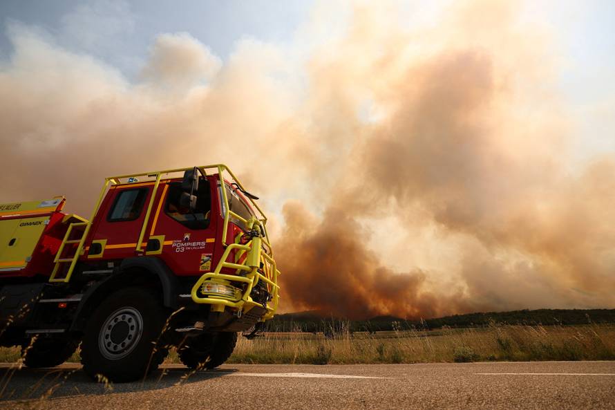 Wildfire near Ponteves in Var department