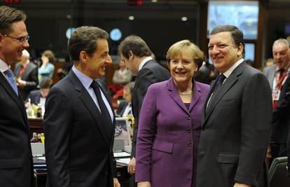 U Bruxellesu potpisali ugovor za stabilnost zemalja eurozone