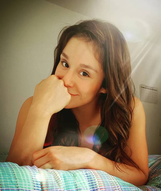 JEZIVE SCENE U UFC-u: Borkinja izgubila svijest nakon brutalnog nokauta! Pobjednica se molila