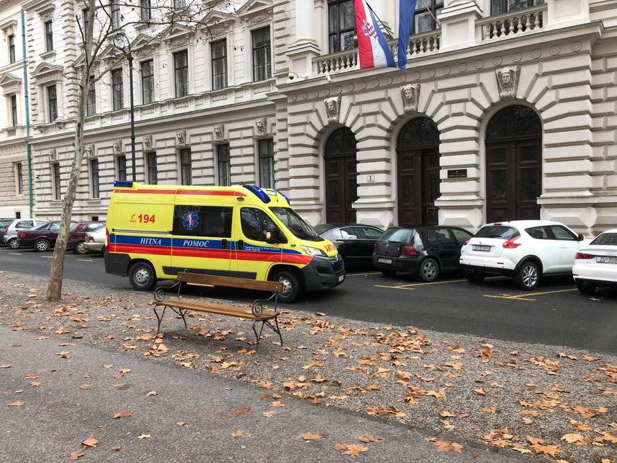 Drama na Zrinjevcu: Muškarac došao na sud i umro u hodniku