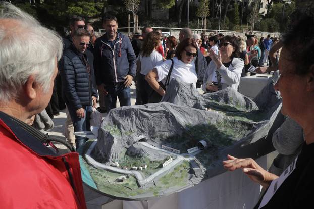 Omiš: Građani prosvjedovali zbog projekta obilaznice