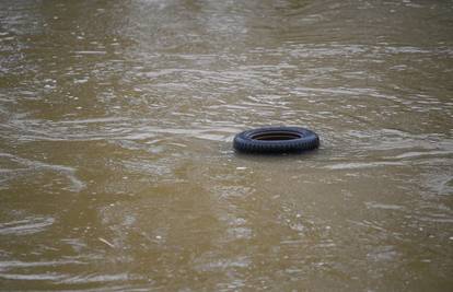 BiH: Izlilo se više rijeka, poplavljeno  nekoliko stotina objekata, stanovnici evakuirani