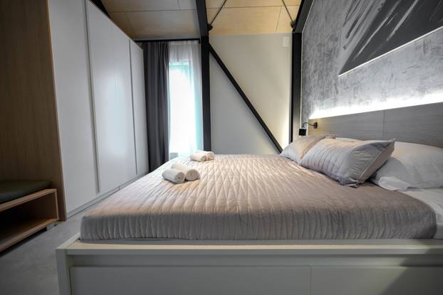 FOTO Wellness oaza u blizini Zagreba: Moderna 'koliba' savršen je spoj luksuza i prirode