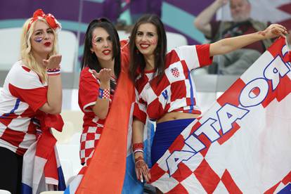 KATAR 2022 - Hrvatski navijači uoči utakmice Hrvatske i Argentine u polufinalu Svjetskog prvenstva