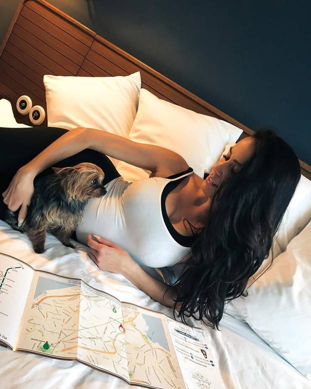 GOLE PRVE DAME Znate li što je zajedničko Trumpu i Golobu?