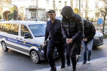 Na Županijski sud u Osijeku privedena petorica muškaraca osumnjičenih za krijumčarenje ljudi