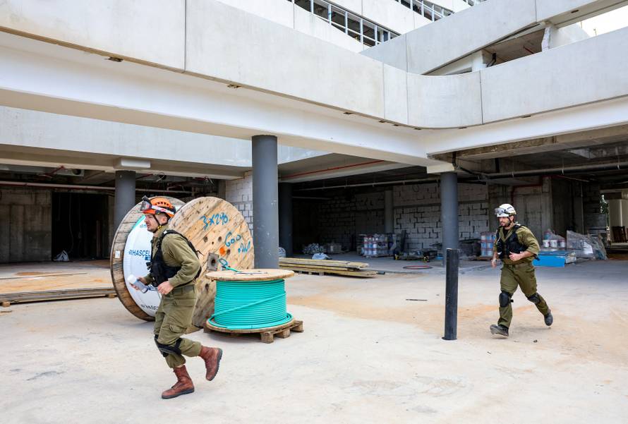 Aftermath of an Iranian missile strike, in Yehud