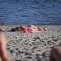 Drama u Omišu otvorila vječnu dilemu: Treba li toples na plaži izazivati baš takvu pomutnju?