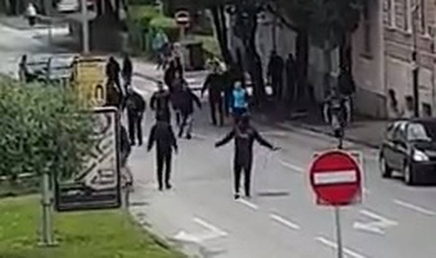 Navijači se sukobili na ulicama uoči utakmice Dinama i Rijeke?