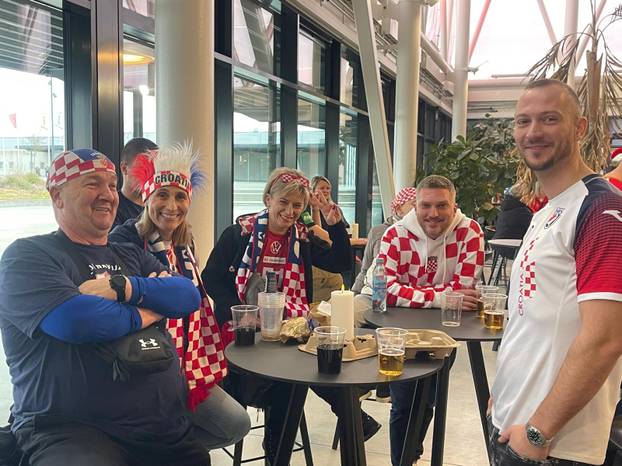 FOTO Danci navijali protiv nas, Matej Mandić ih je ušutkao sa stilom! Pogledajte atmosferu