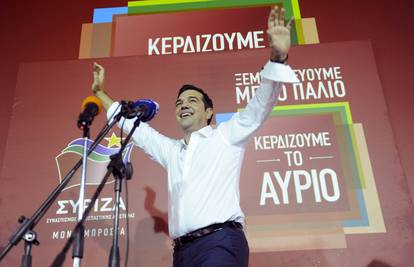 Tsiprasovih '9 života': Iako ih je iznevjerio, Grci ga još vole