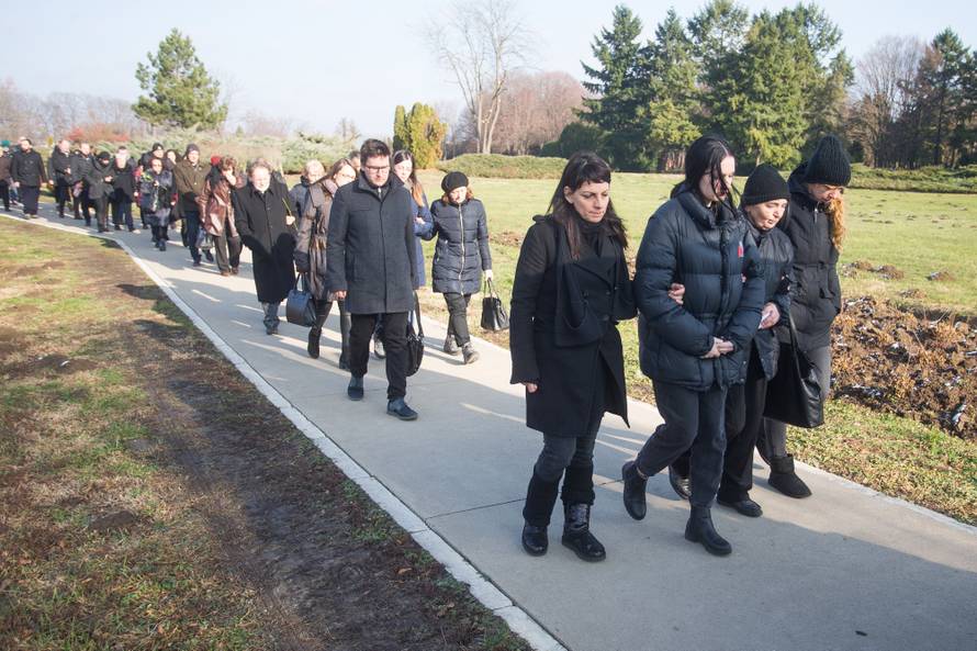 Prijatelji i obitelj neutješni na sprovodu: 'Hvala, a ne zbogom'