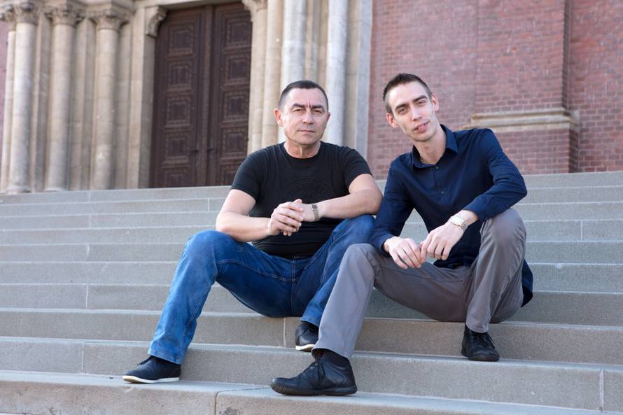 'Progonili su nas kao životinje, svog sina sam nosio u rancu...'