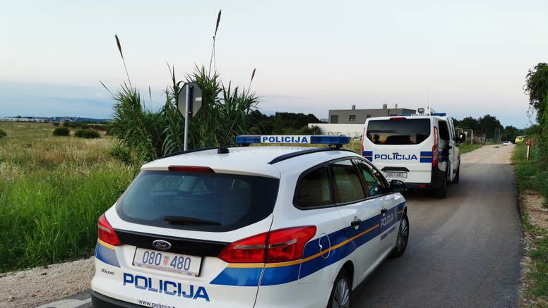 Dosad uhitili troje ljudi u velikoj akciji protiv dilera u Metkoviću