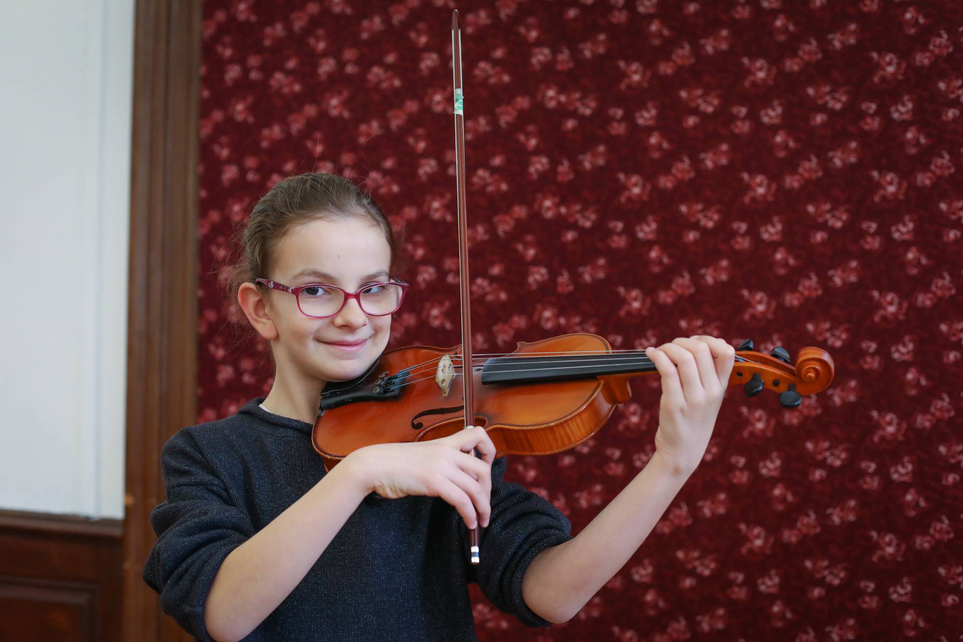 Zove je Beba: Mlada Osječanka Jana (10) svira od treće godine i violinom već osvaja svijet