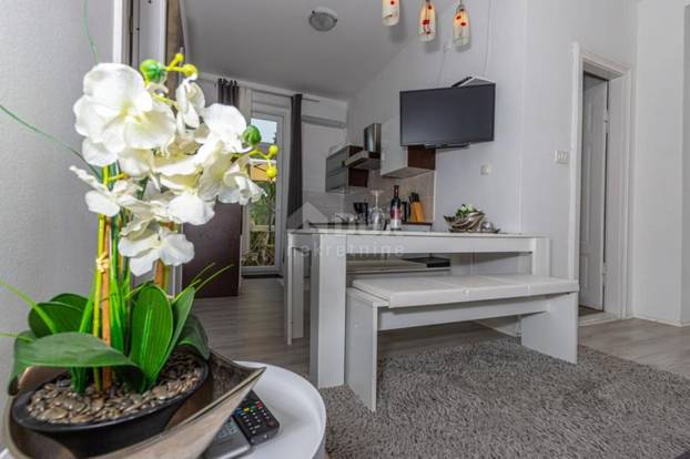 FOTO Spremno za biznis: Vila u Crikvenici ima 5 apartmana, ali, vrijedi li baš toliko milijuna?