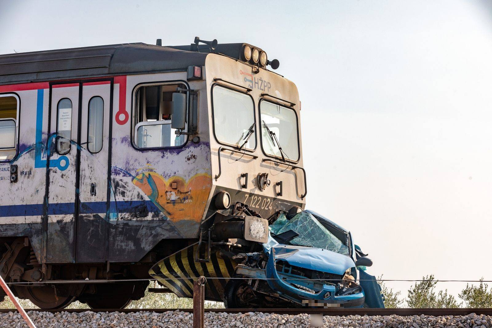 Teška nesreća kod Vodnjana:  U naletu vlaka poginuo  je mladić