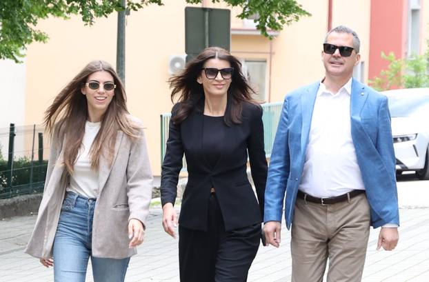 Šibenik: Josipa Plesli? pristupila je glasanju za gradona?elnicu Knina