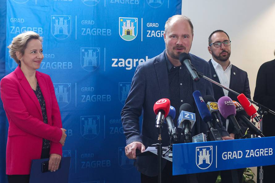 Tomaševi? i ZET predstavili nove niskopodne autobuse na elektri?ni pogon