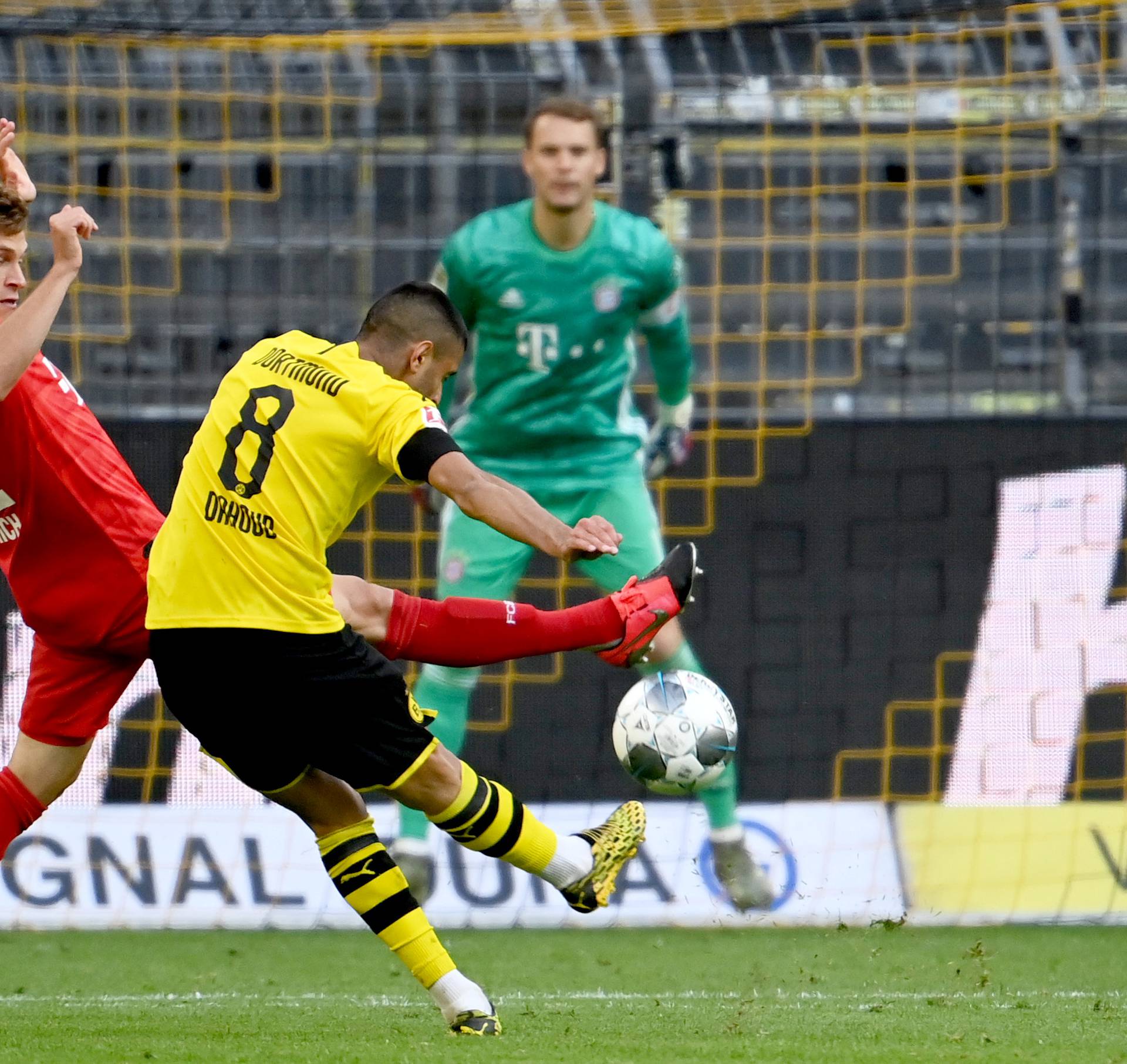 Bundesliga - Borussia Dortmund v Bayern Munich