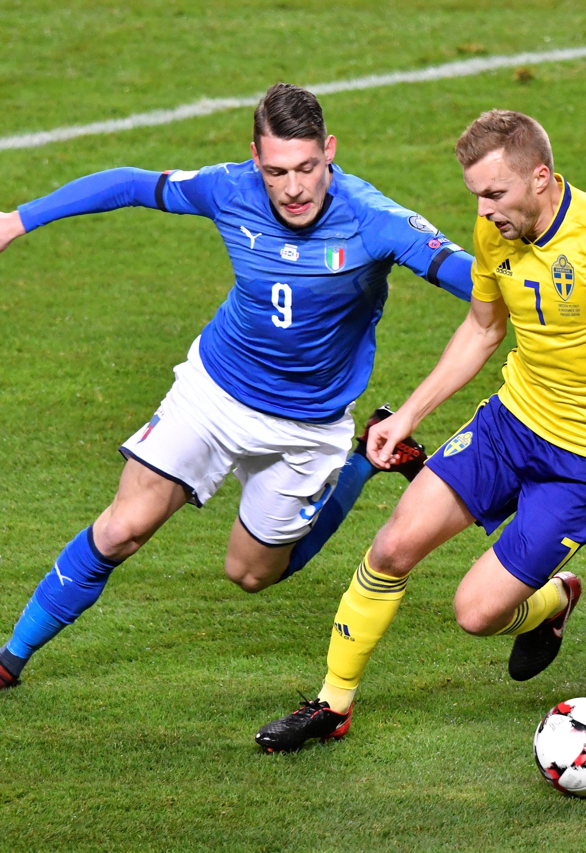 2018 World Cup Qualifiers - Sweden v Italy