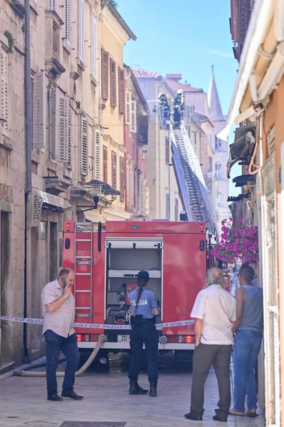 Požar u Zadru i dalje aktivan, Poluotok u opasnosti