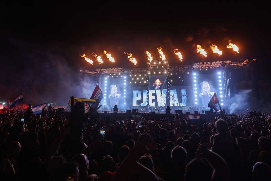 Veliki koncert Marka Perkovića Thompsona u Sinju