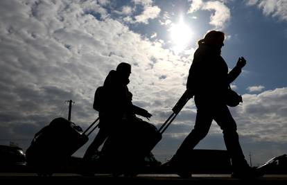 Britanci od Ukrajinaca u Calaisu traže vize iz Pariza ili Bruxellesa