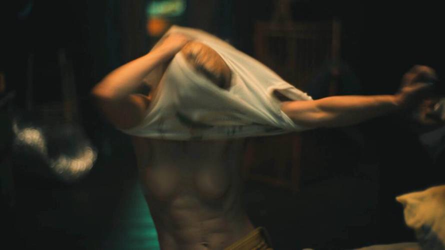 'Bijeli lotos' opet šokira! Scena podijelila Ameriku: 'Ponosna si što pokazuješ svoje gole grudi'