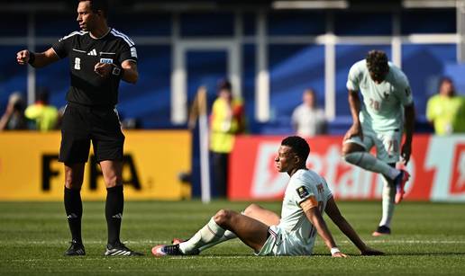 Francuzima stao dah nakon &scaron;to je Mbapp&eacute; ostao le&zcaron;ati. Scene s kraja susreta sve razrije&scaron;ile...