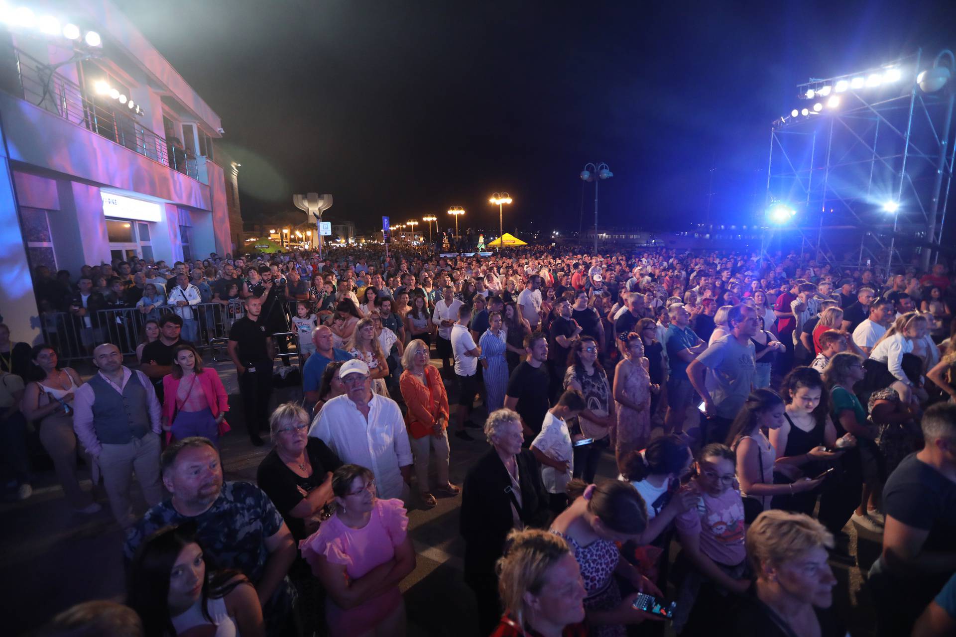 Vanna nastupila na prvoj veceri CMC Festivala u Vodicama