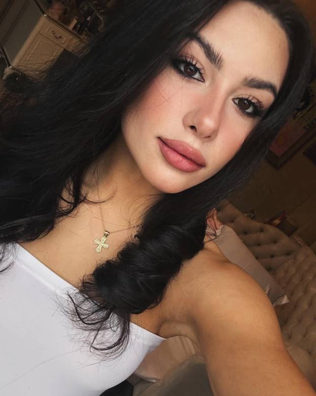 FOTO Putinova ljubimica imala je velike planove. Morala je na operaciju i tu joj je počeo pakao