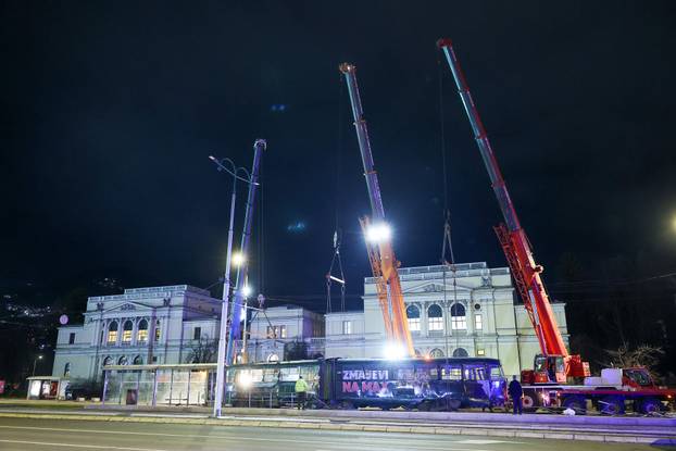 Sarajevo: U tijeku je uklanjanje tramvaja sa mjesta nesreće