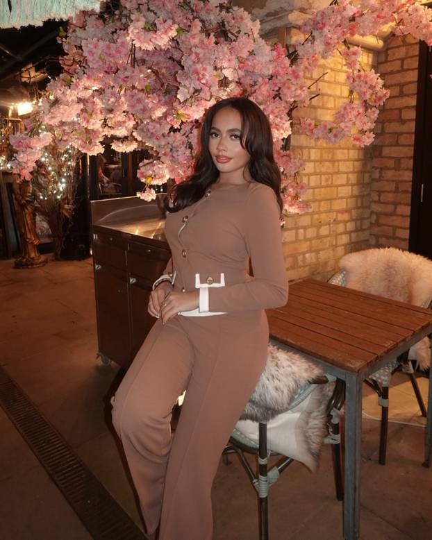 FOTO Ljepotica koja ljubi irskog junaka kvalifikacija za SP: 'Osjećam se kao u oblacima...'