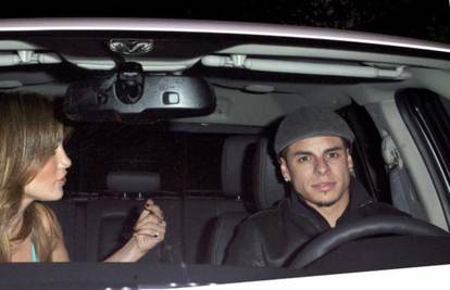Kupila mu auto: J. Lo je dečka 'počastila' novom 'igračkom'