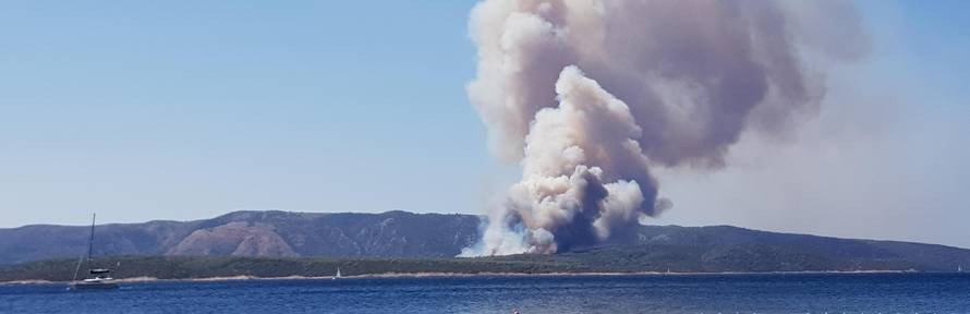 Evakuirali stanovnike sela kod Drniša: 'Ovo je velika nesreća'
