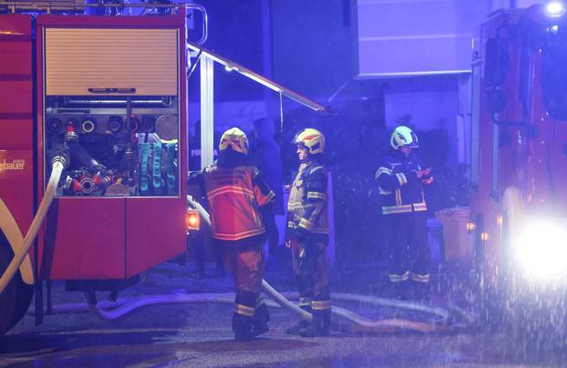 Zagreb: U naselju Gračani buknuo je veliki požar 