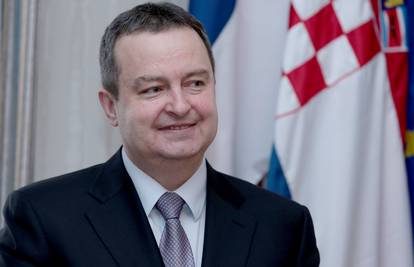Dačić pita Plenkovića zašto misli da je Srbija bezobrazna