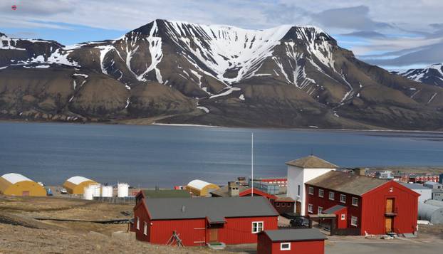 FOTO Život na rubu svijeta: Na ovom otočju 'zabranjeno' je umrijeti.  Bez puške skoro nigdje