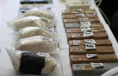 Na granici u Konavlima u autu Albanaca našli 25 kila heroina