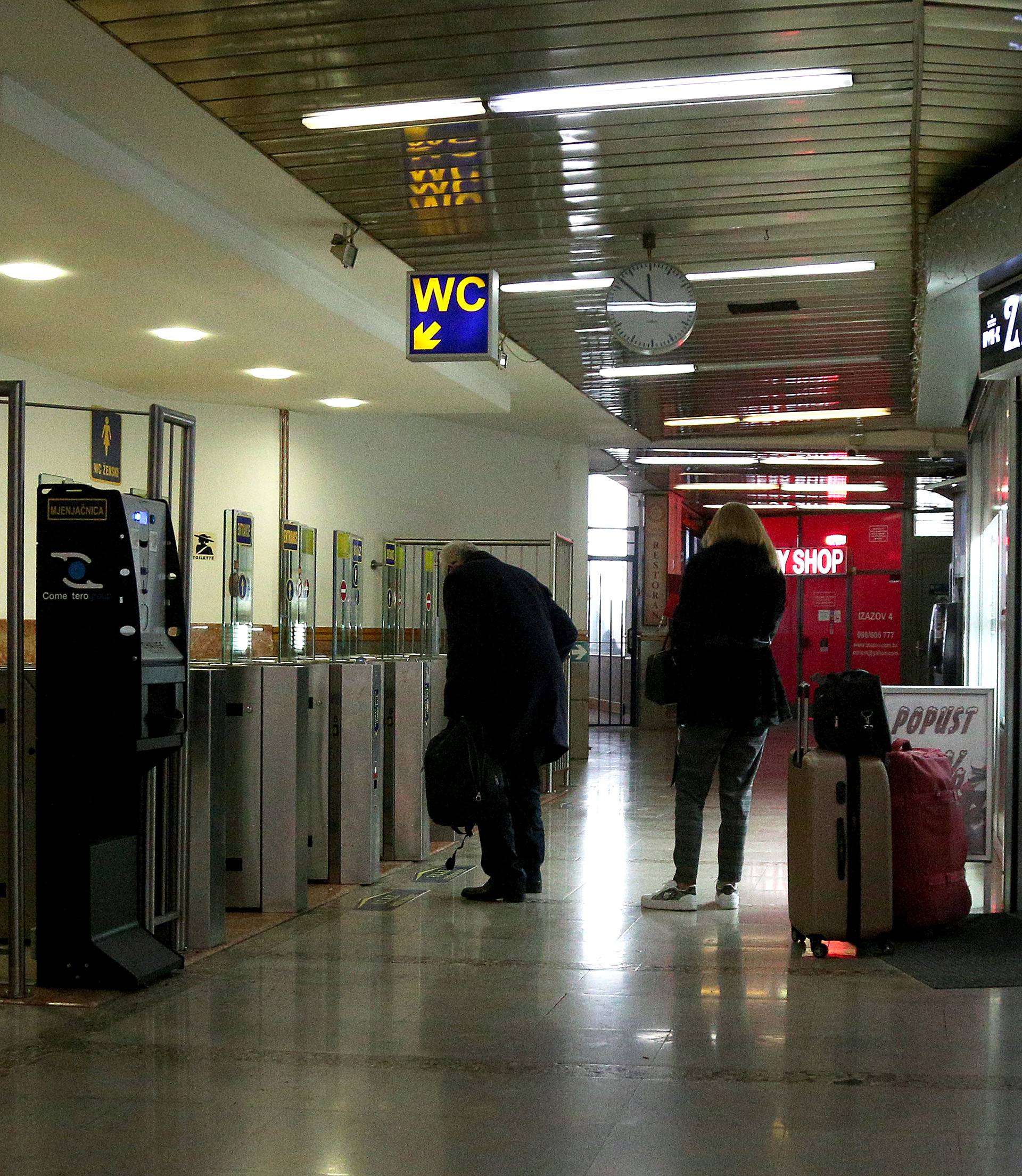 U javnim zahodima u Zagrebu moglo bi se čak i jesti s poda