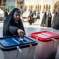 Otvorena birališta u Iranu, očekuje se niska izlaznost
